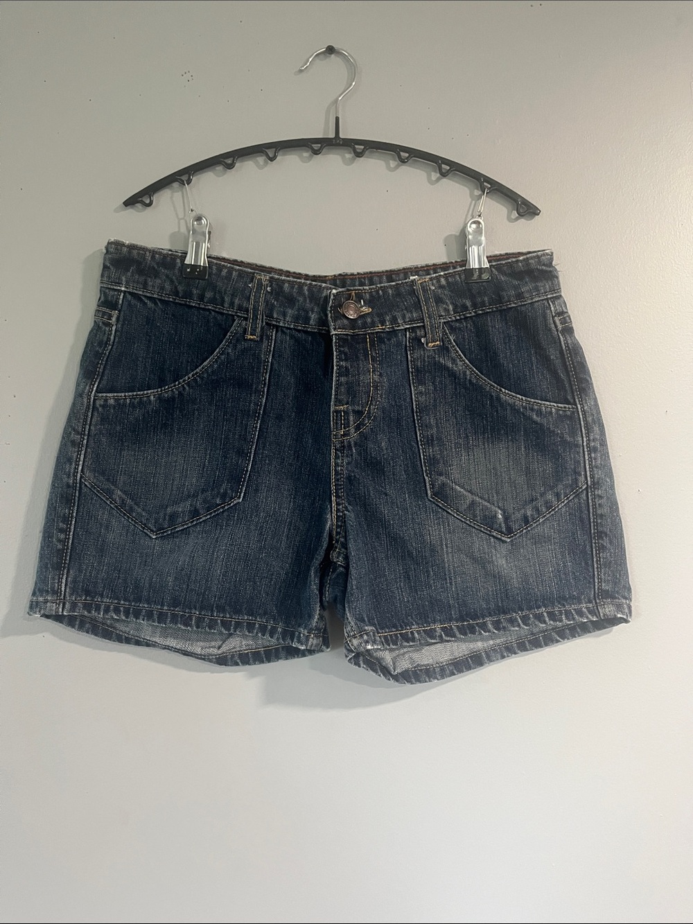 Levi’s Denim Jean Shorts - Dark Wash Blue